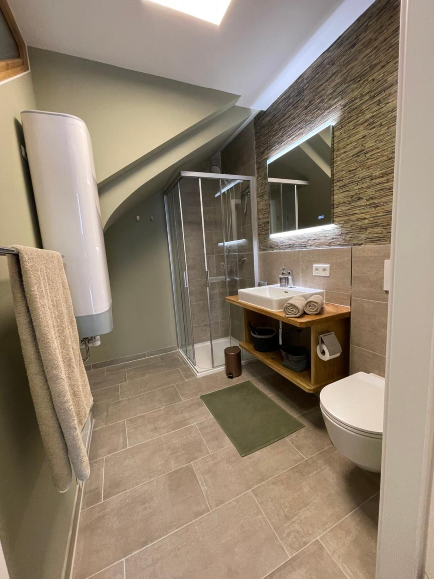 Die Tauplitz Lodges - Adler Auszeit Lodge D6 By Aa Holiday Homes Buitenkant foto